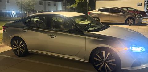 Nissan Altima 2021