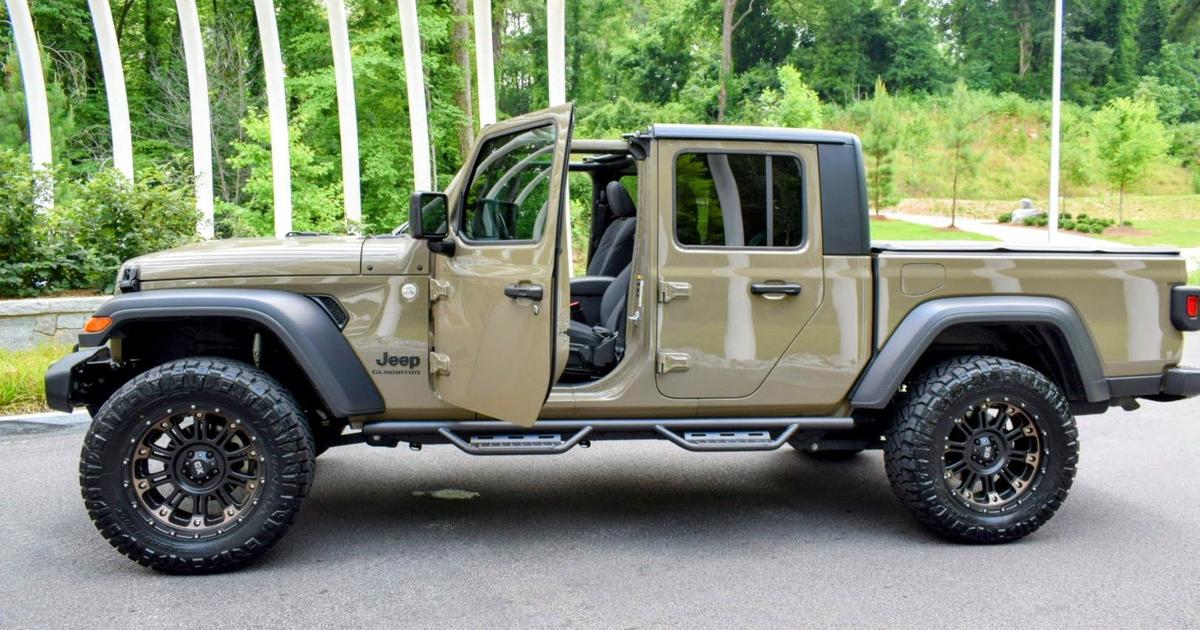 Jeep Gladiator 2020 rental in Atlanta, GA by SRL Enterprise Mgt LLC