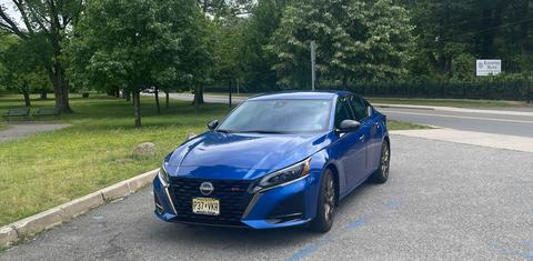 Nissan Altima 2025