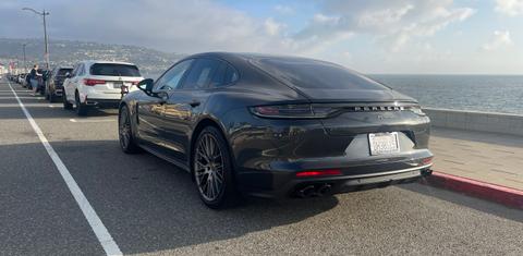 Porsche Panamera 2023