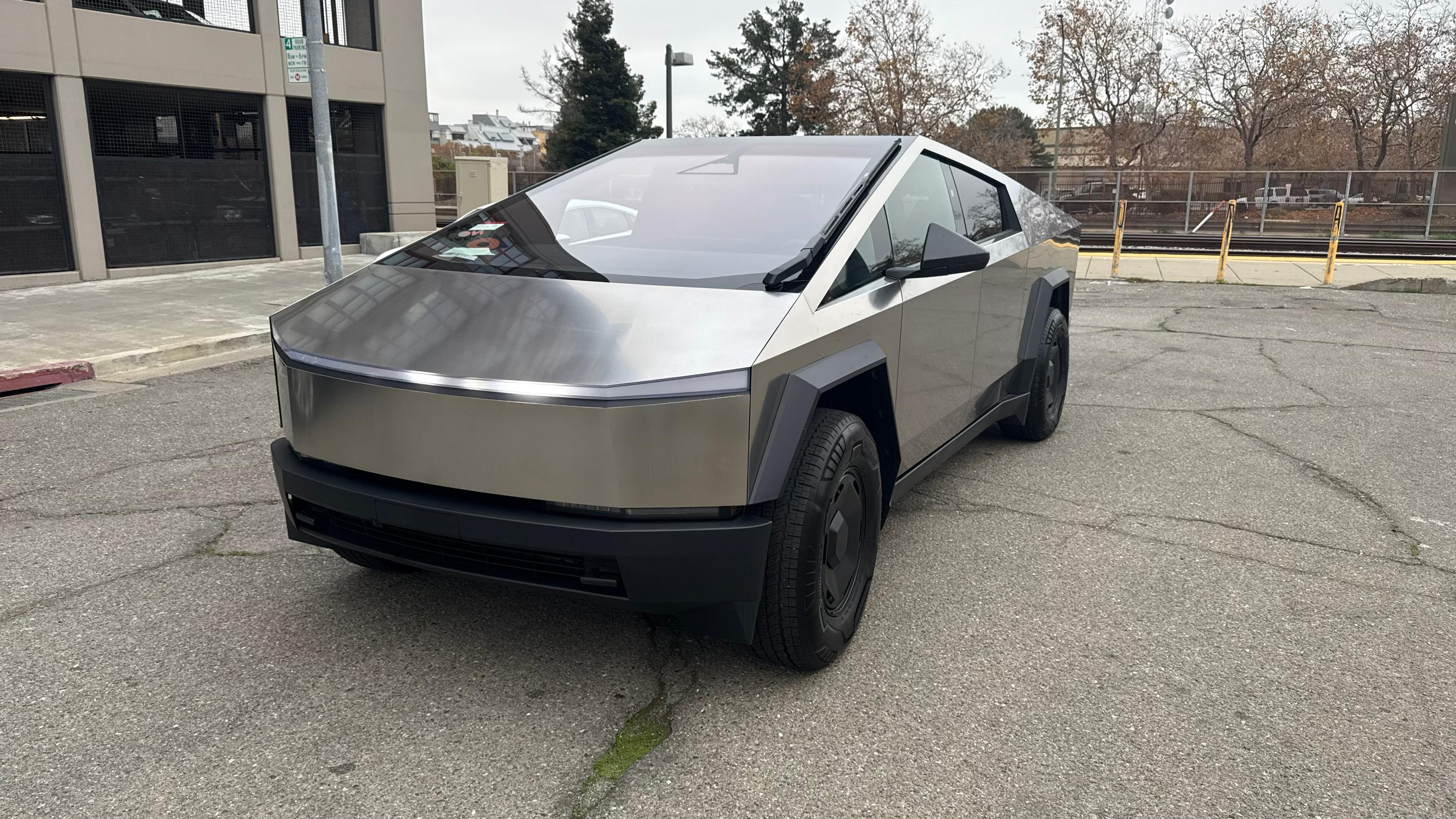 Tesla Cybertruck 2025 in Oakland, CA