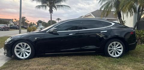 Tesla Model S 2017