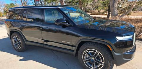Rivian R1S 2026