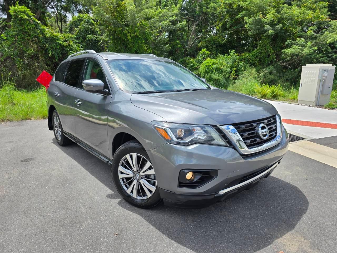 Nissan Pathfinder 2018 in 