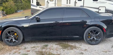 Chrysler 300 2021