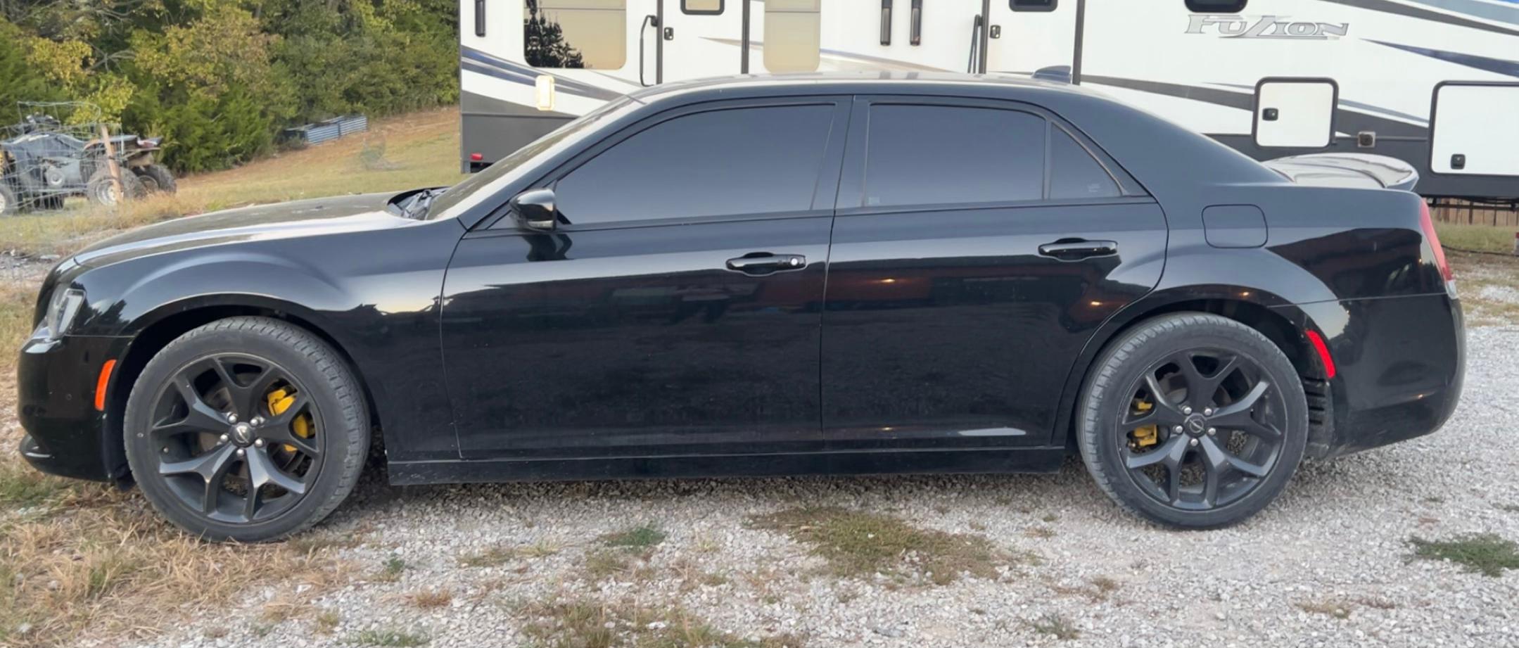 Chrysler 300 2021 in Waterloo, IL