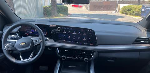 Chevrolet Suburban 2025