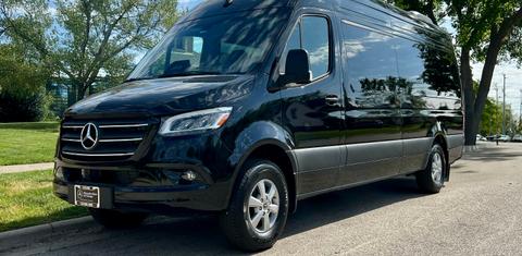 Mercedes-Benz Sprinter 2025