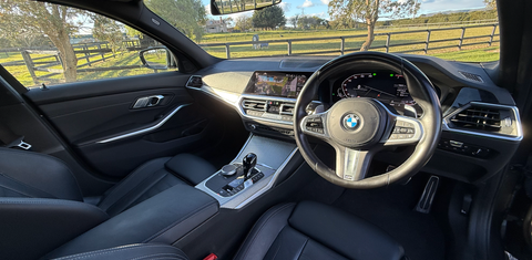 BMW 3 SERIES 330i 2022