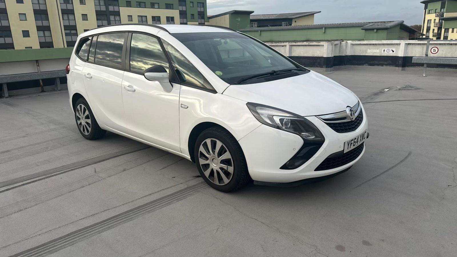 Vauxhall Zafira Tourer 2015 in Waltham Cross