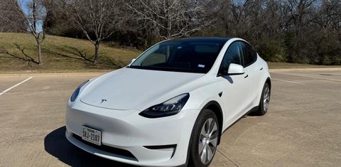 Tesla Model Y 2023