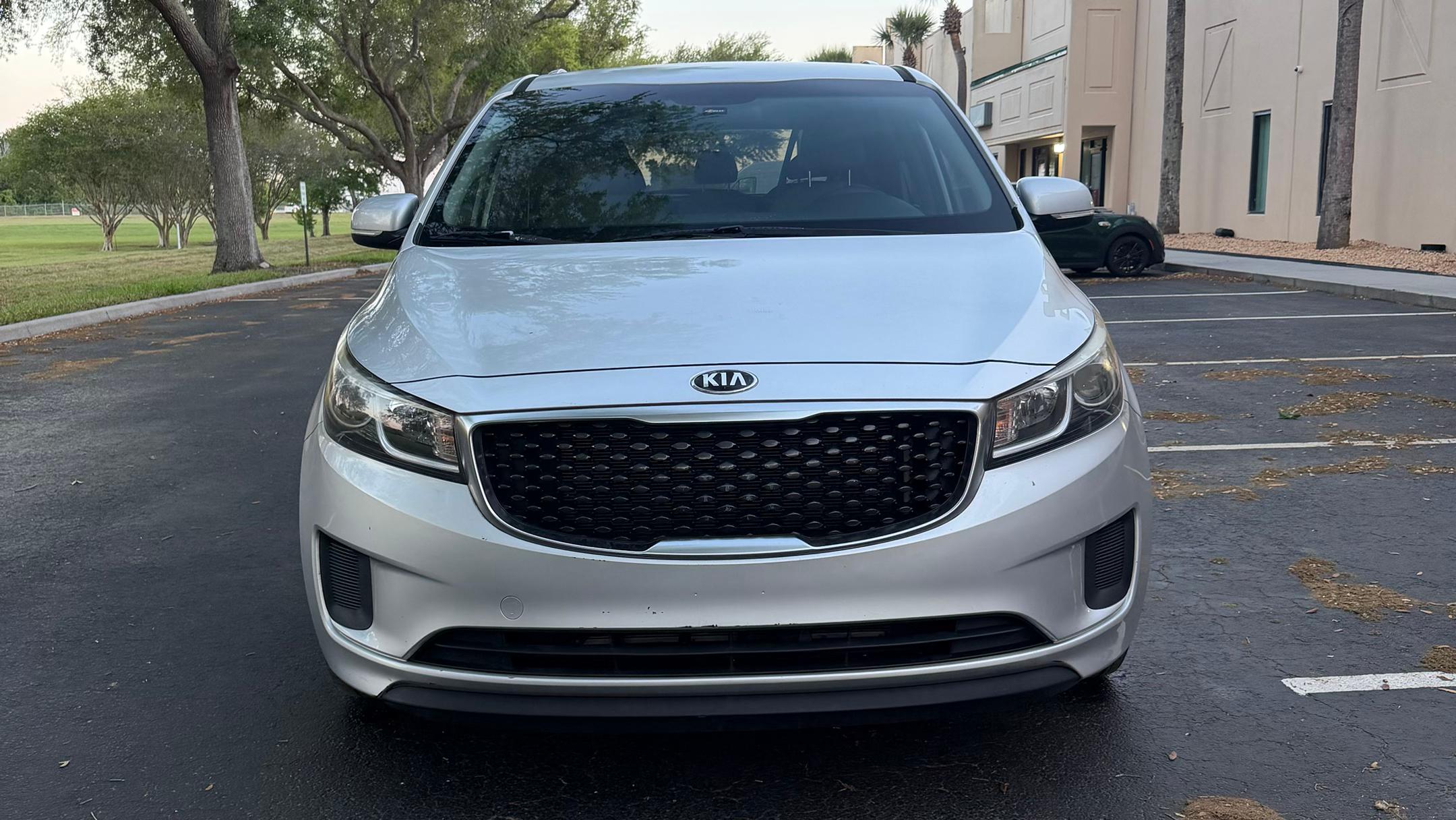 Kia Sedona 2016 in 
