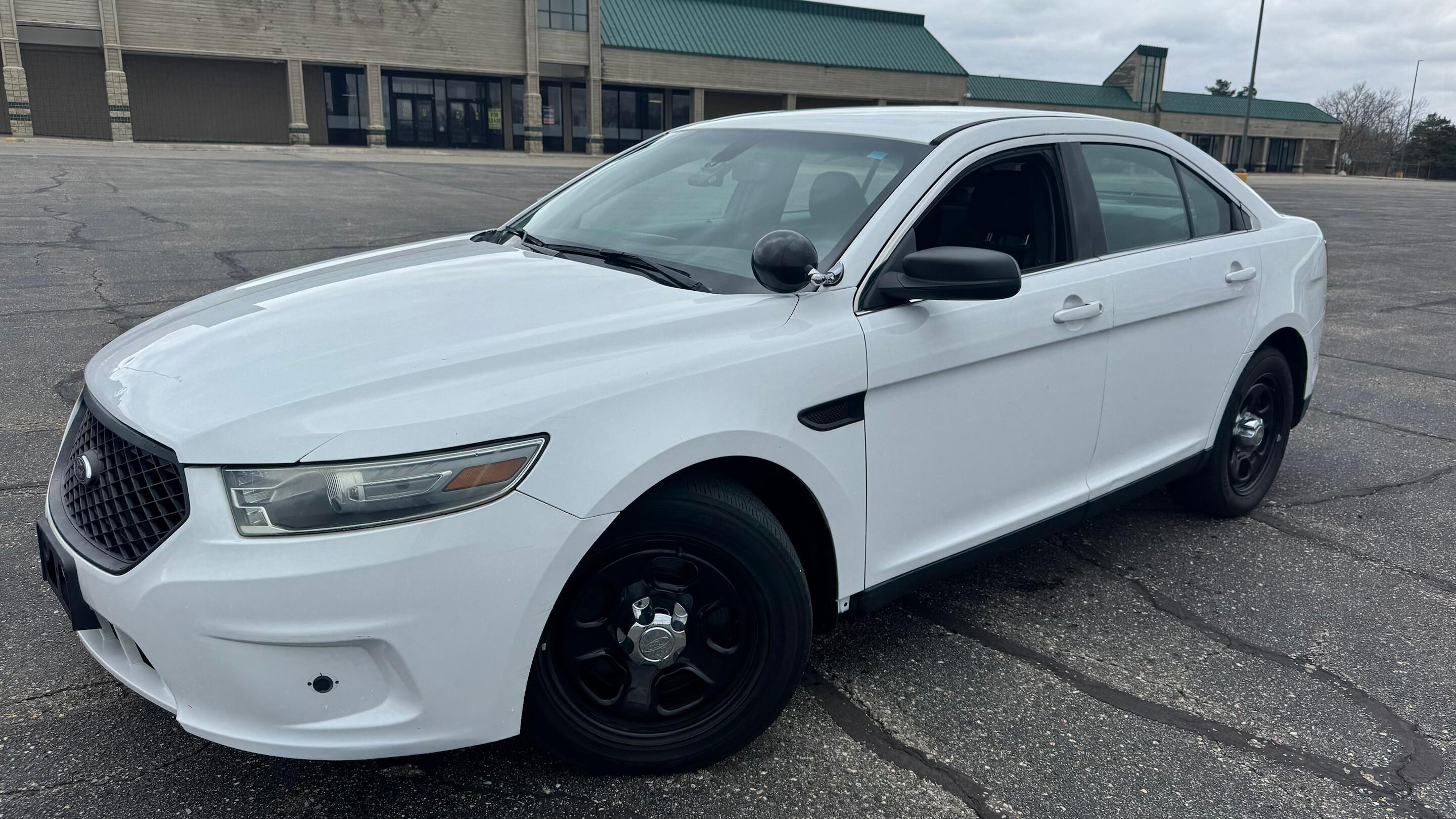 Ford Taurus 2013 in Flint, MI