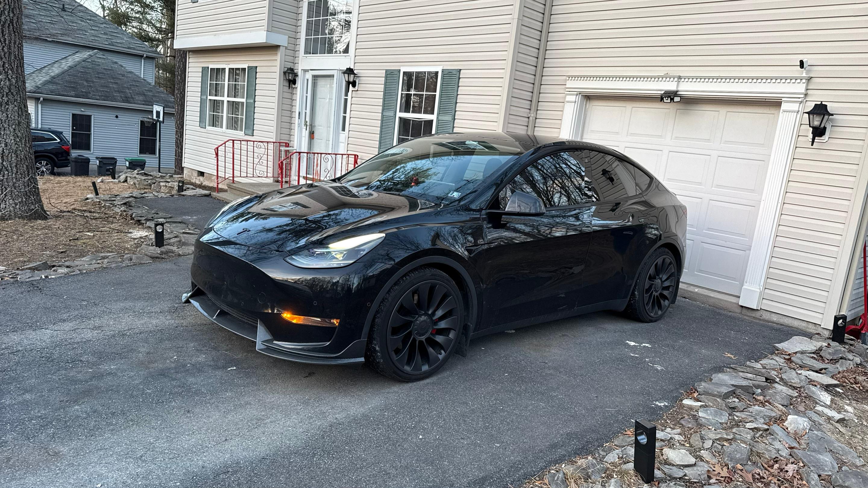 Tesla Model Y 2022 in 