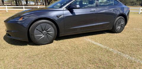 Tesla Model 3 2025