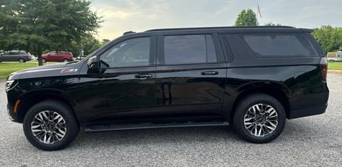 Chevrolet Suburban 2025