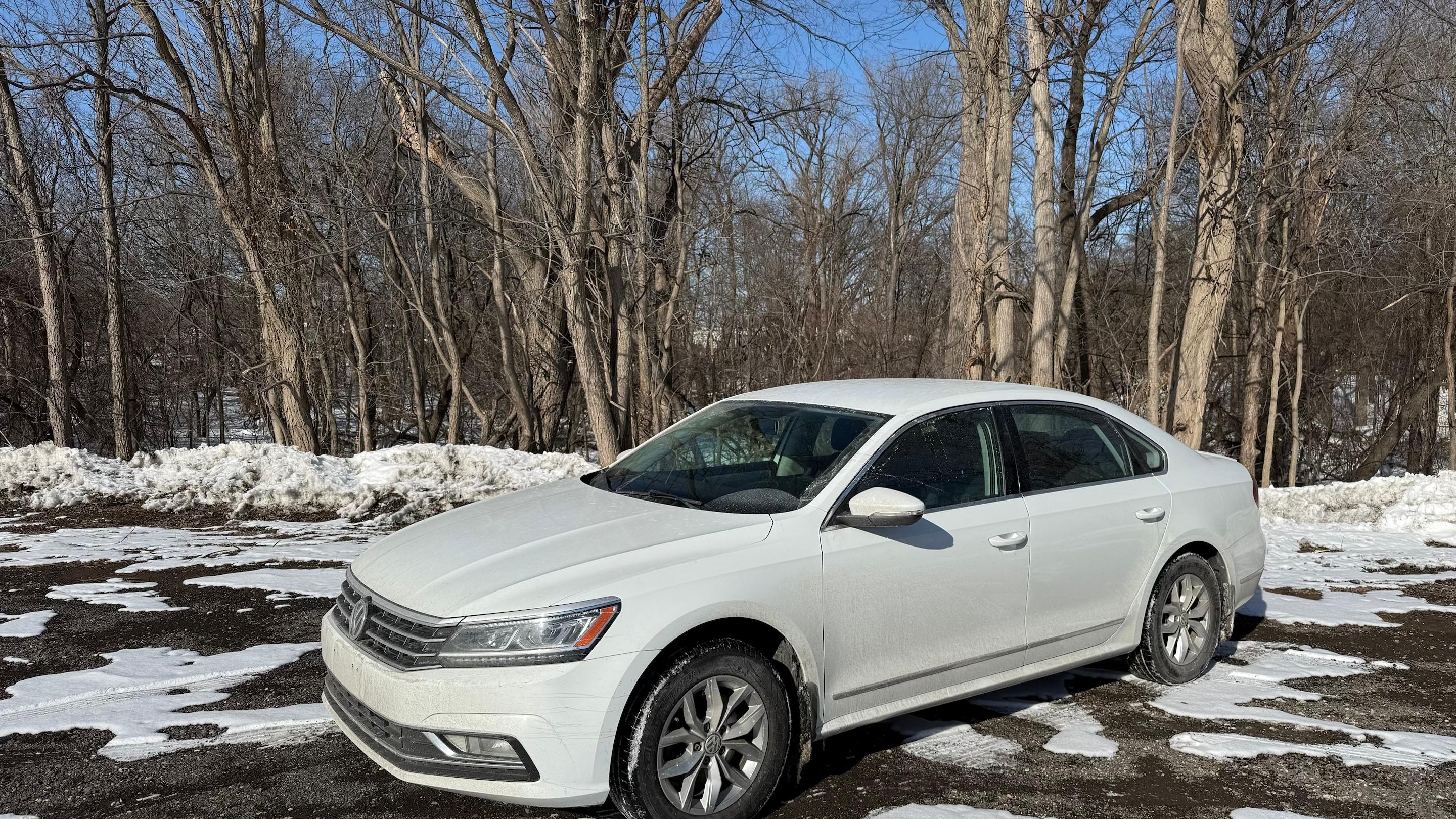 Volkswagen Passat 2016 in Dearborn Heights, MI