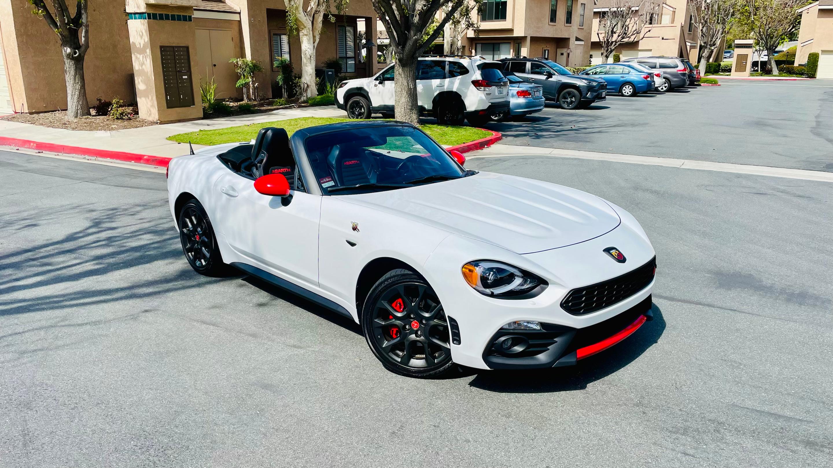 FIAT 124 Spider 2020 in Irvine, CA