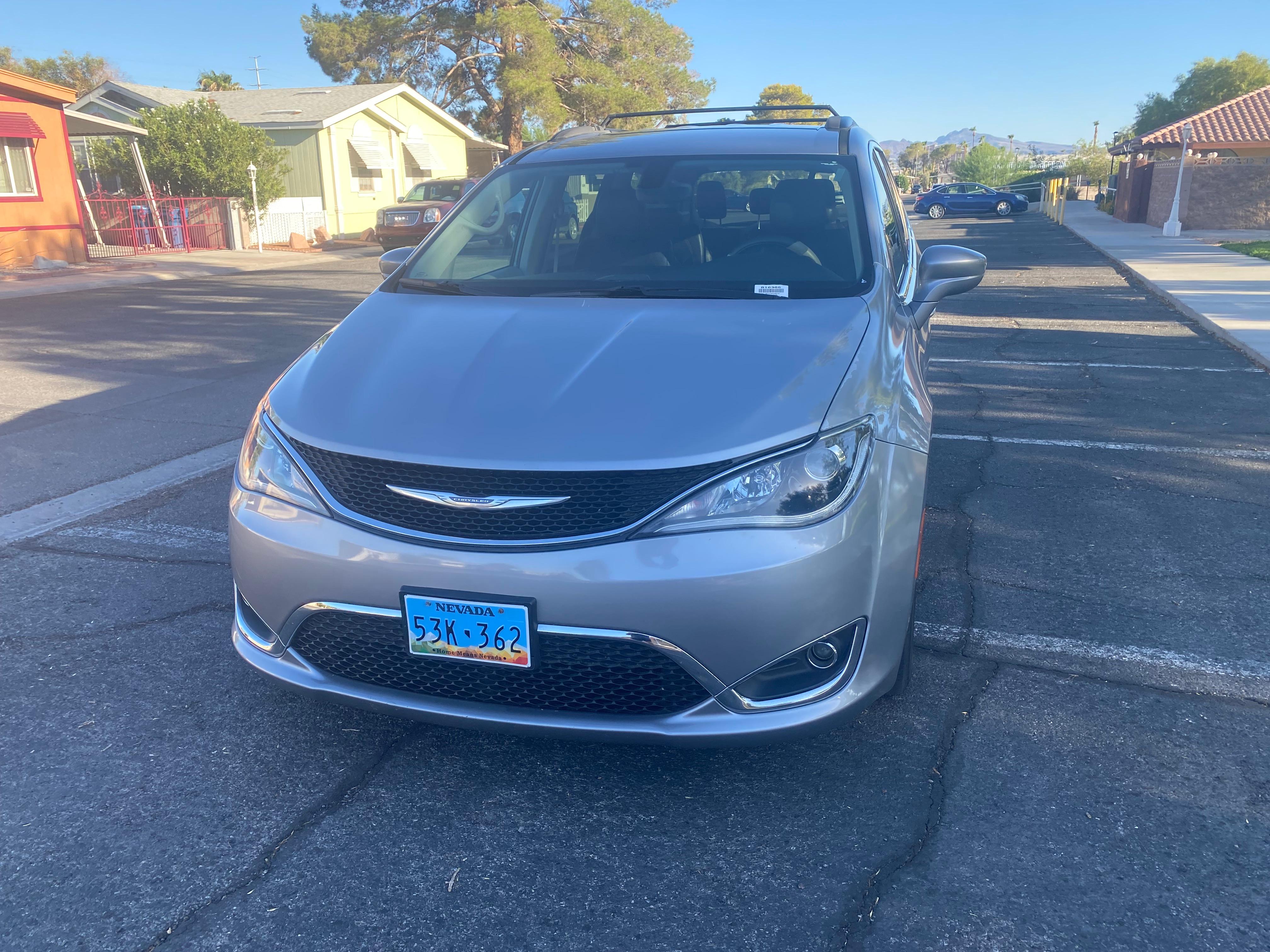 Chrysler Pacifica 2017 in Las Vegas, NV