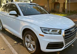 Audi Q5 car
