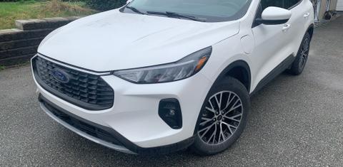 Ford Escape PHEV 2024