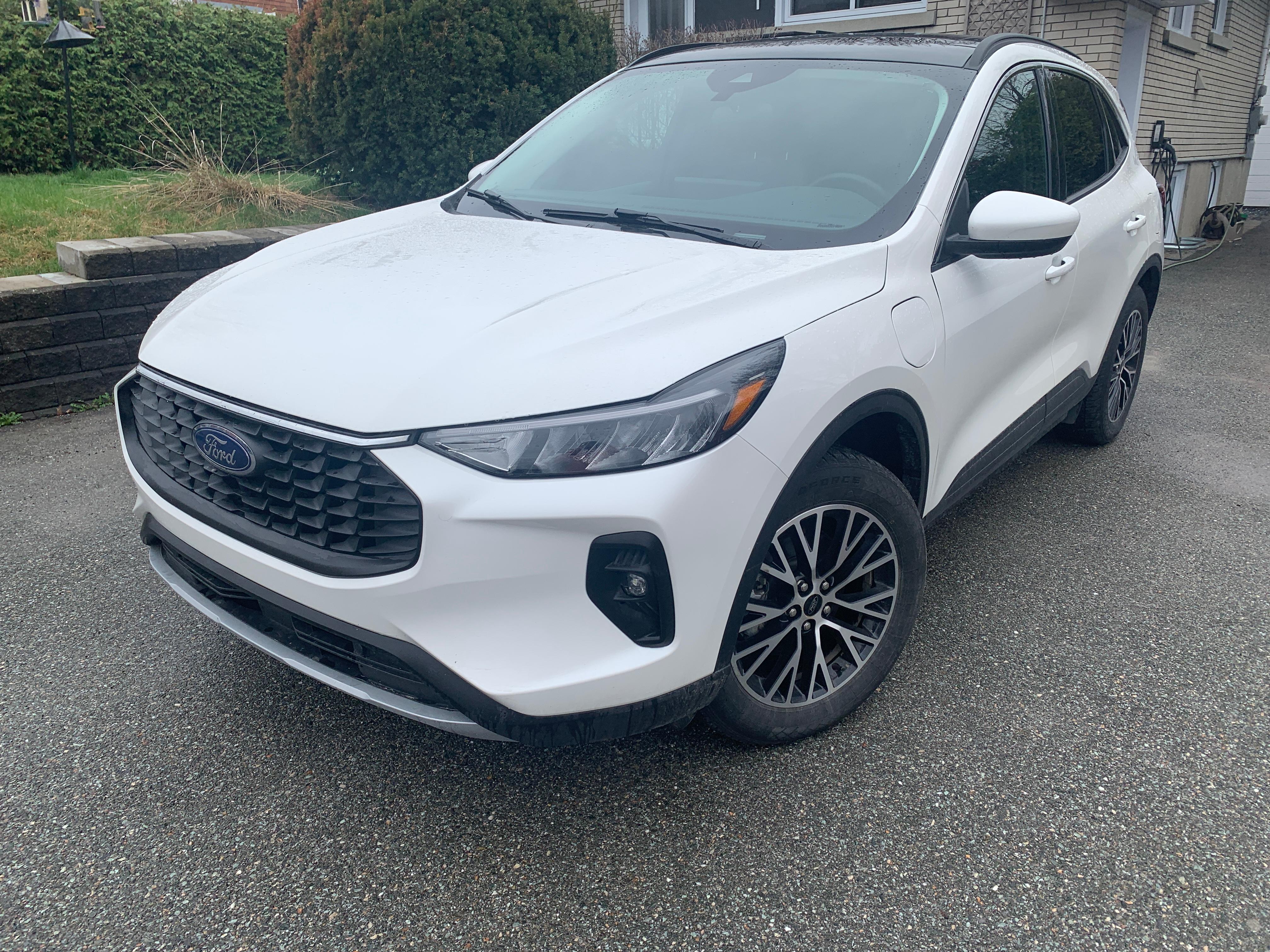 Ford Escape PHEV 2024 à Sherbrooke, QC