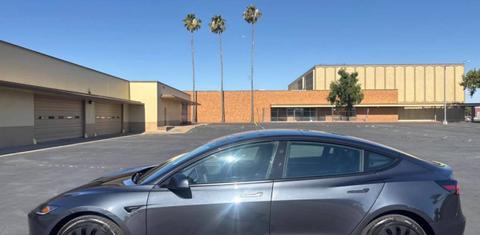 Tesla Model 3 2024