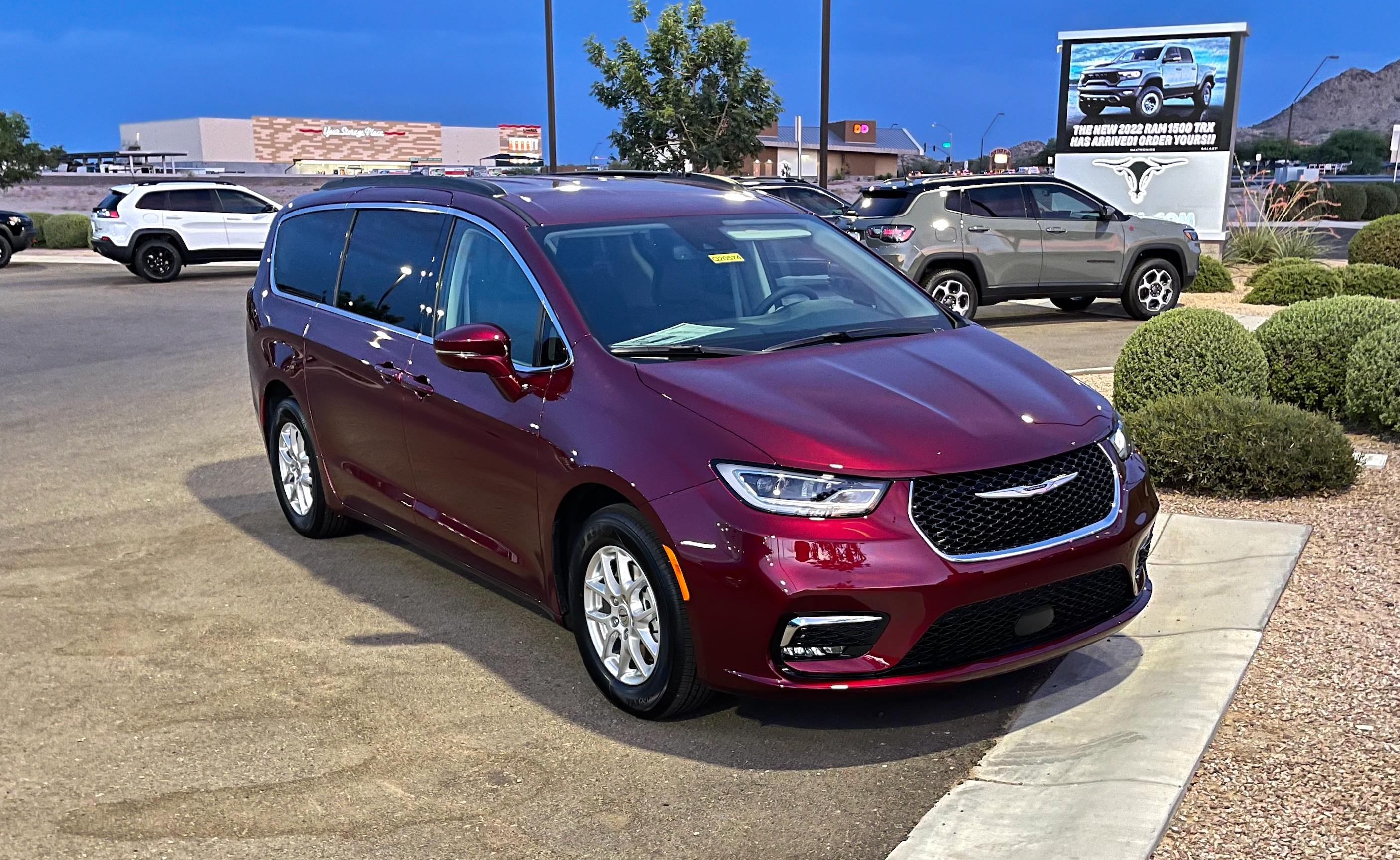Chrysler Pacifica 2022 in Phoenix, AZ