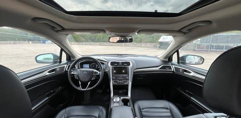 Ford Fusion 2020