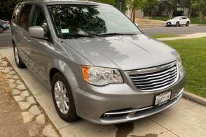 Chrysler Town & Country car