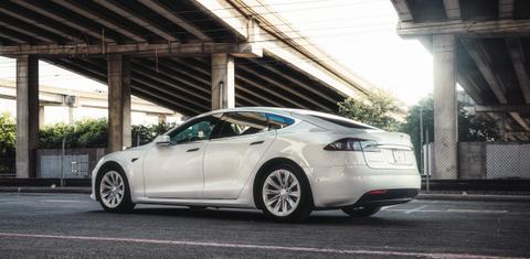 Tesla Model S 2017