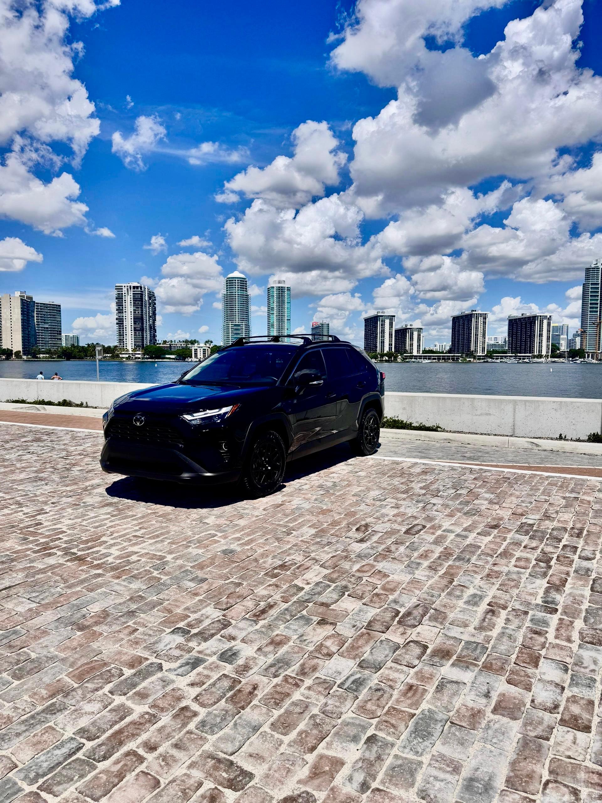 Toyota RAV4 2025 in Miami, FL