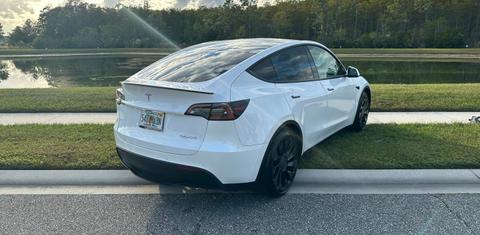 Tesla Model Y 2022