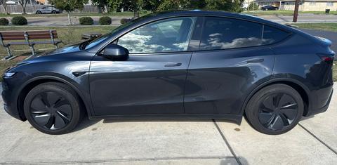 Tesla Model Y 2026