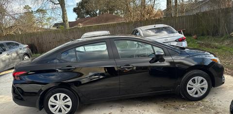 Nissan Versa 2024
