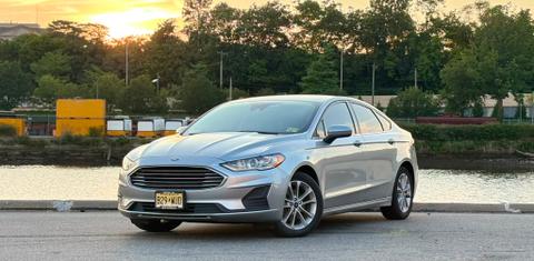 Ford Fusion Hybrid 2020
