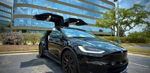 Tesla Model X 2023