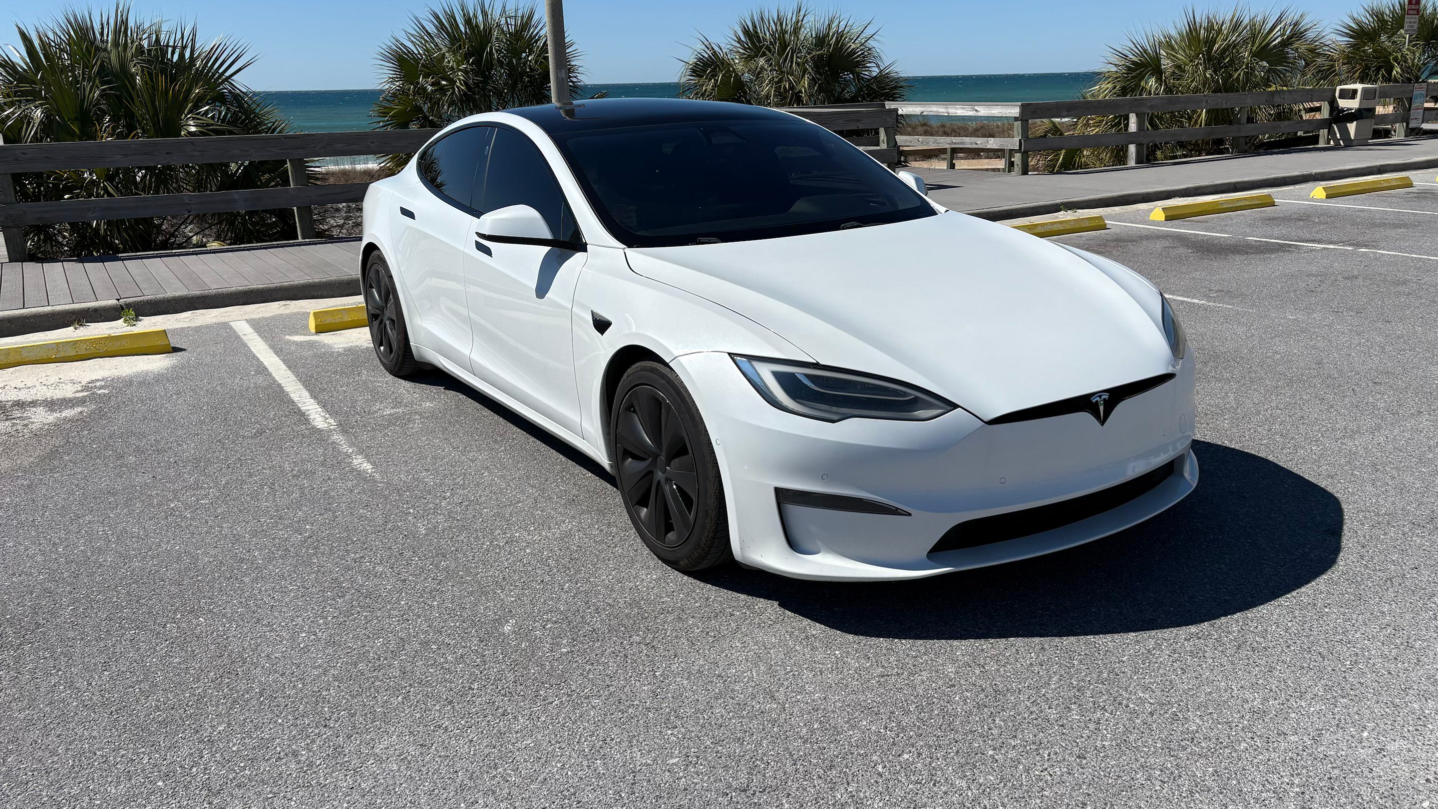 Tesla Model S 2021 in Panama City, FL