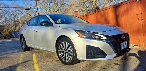 Nissan Altima 2024