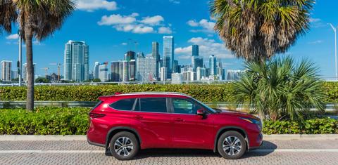 Toyota Highlander 2025