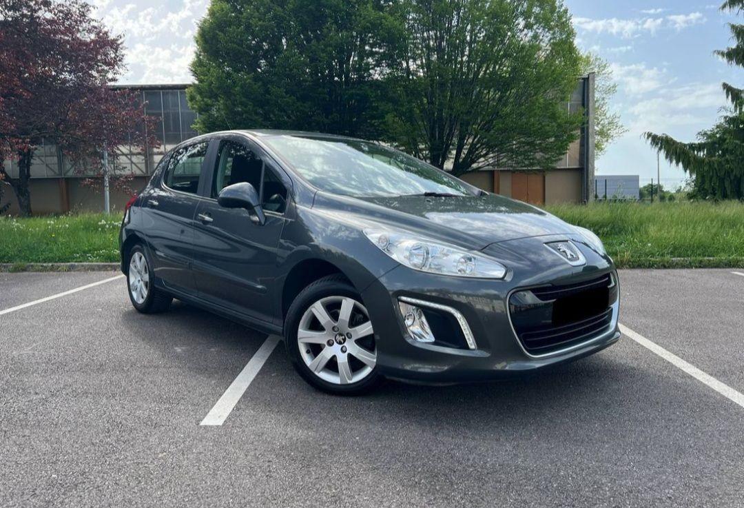 Peugeot 308 2013 in Calvi
