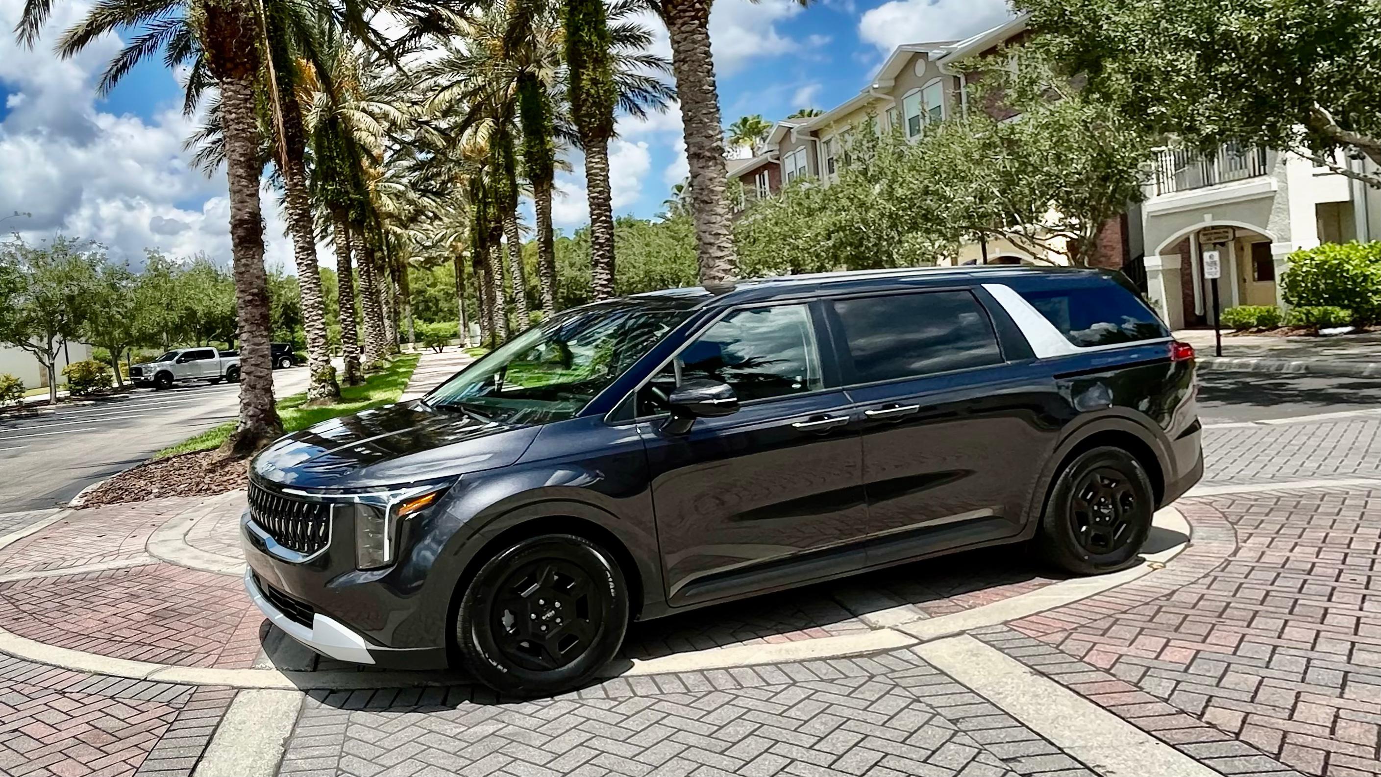 Kia Carnival 2026 in Tampa, FL