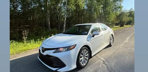 Toyota Camry 2019
