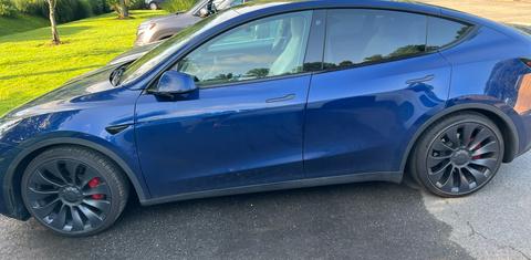 Tesla Model Y 2023