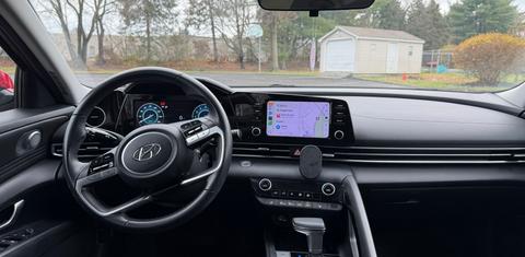 Hyundai Elantra 2022
