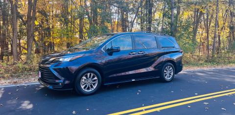 Toyota Sienna 2025