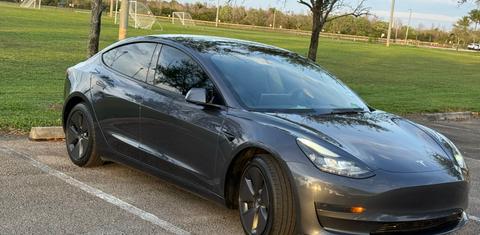 Tesla Model 3 2023