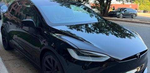 Tesla Model X 2022