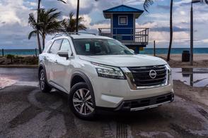 Nissan Pathfinder car