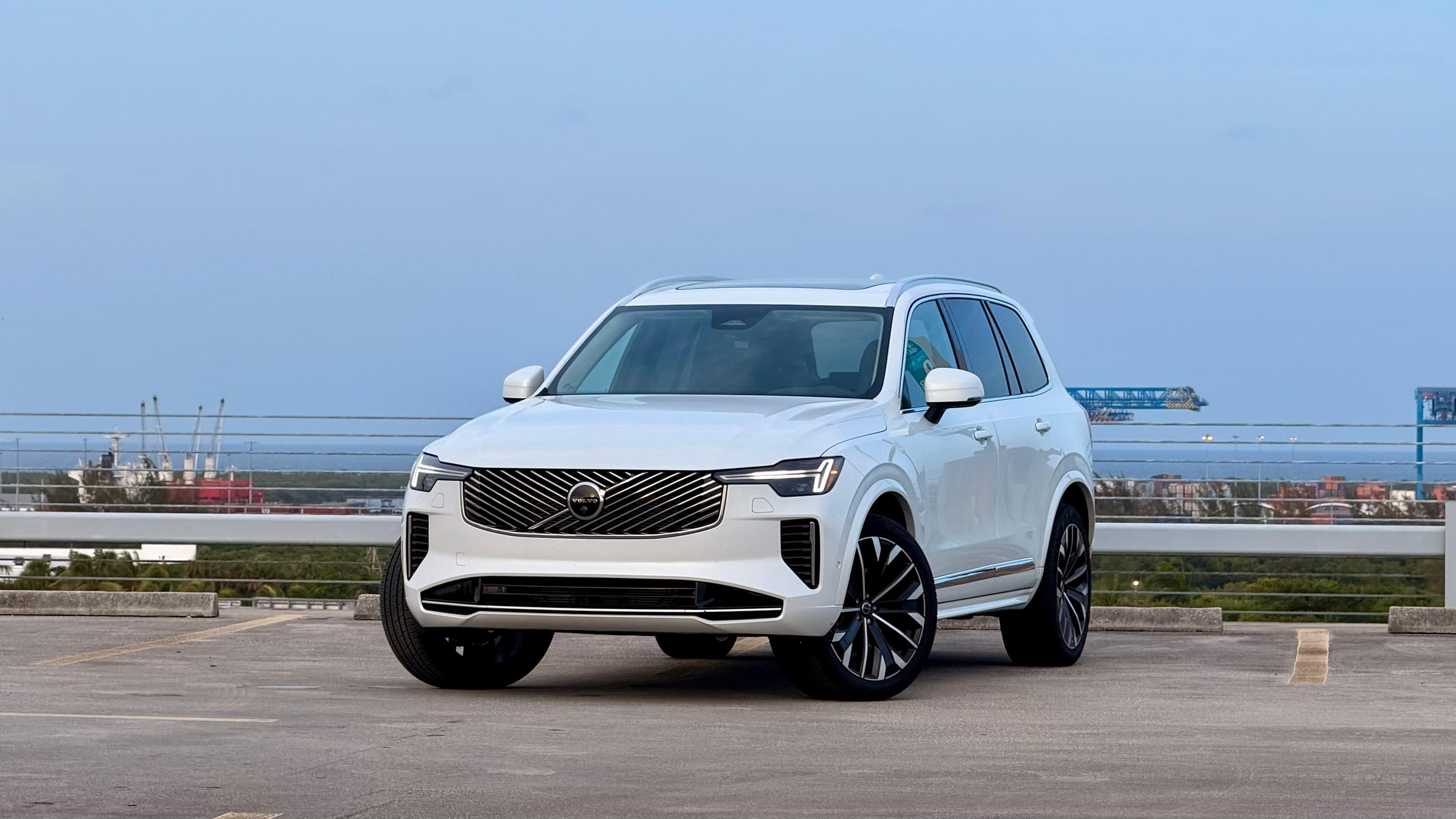 Volvo XC90 2026 in Hollywood, FL